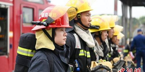 女消防员电影在线观看,女消防员的英勇瞬间在线观影指南 第3张 女消防员电影在线观看,女消防员的英勇瞬间在线观影指南 第3张